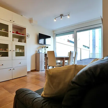 Piso Con Parking En Playa De Silgar * サンシェンショ